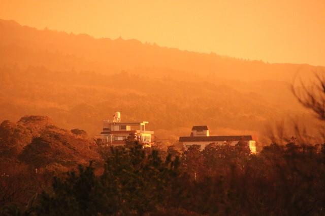 夕方の空 伊豆大島の見どころ 三原山ハイキングのお役立ちガイド